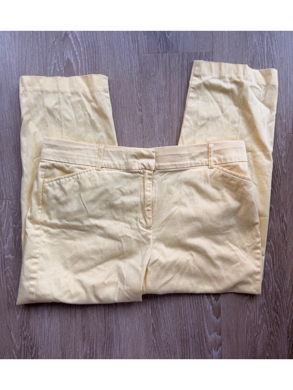 Vintage Counterparts Women's Butter Yellow Capris Size 10